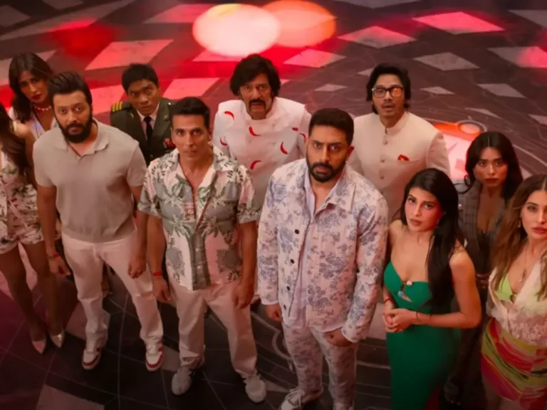 Housefull 5 official movie poster featuring Akshay Kumar, Riteish Deshmukh, Abhishek Bachchan, and star cast on cruise backdrop